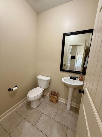 1430 Skipper Road, Dothan, AL 36301