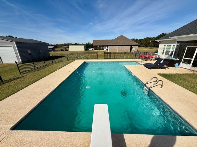 1430 Skipper Road, Dothan, AL 36301