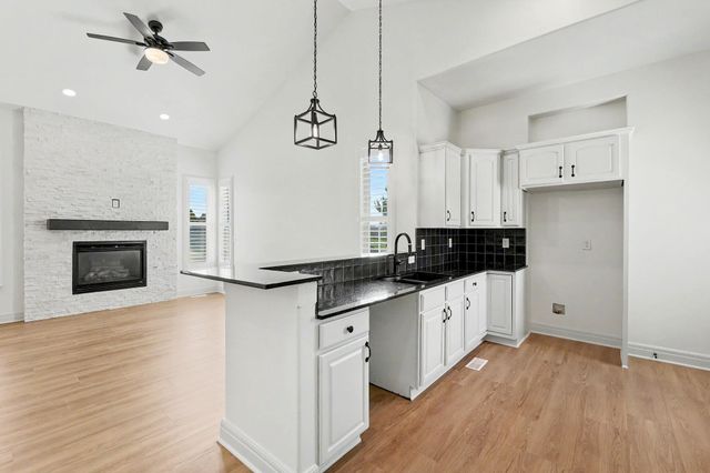 5123 N Hampton, Wichita, KS 67226