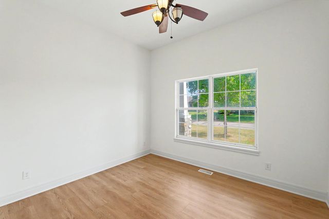 5123 N Hampton, Wichita, KS 67226