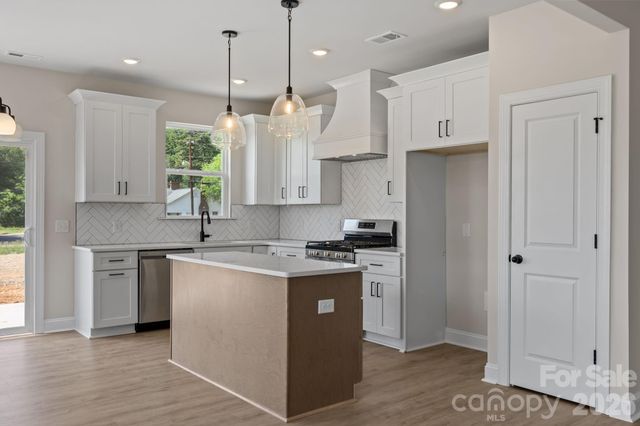 165 Eagle Drive, Salisbury, NC 28144
