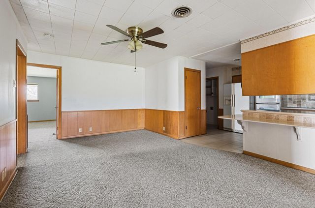 1306 Hillside Drive, Gainesville, TX 76240