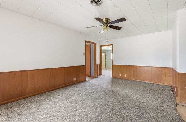 1306 Hillside Drive, Gainesville, TX 76240