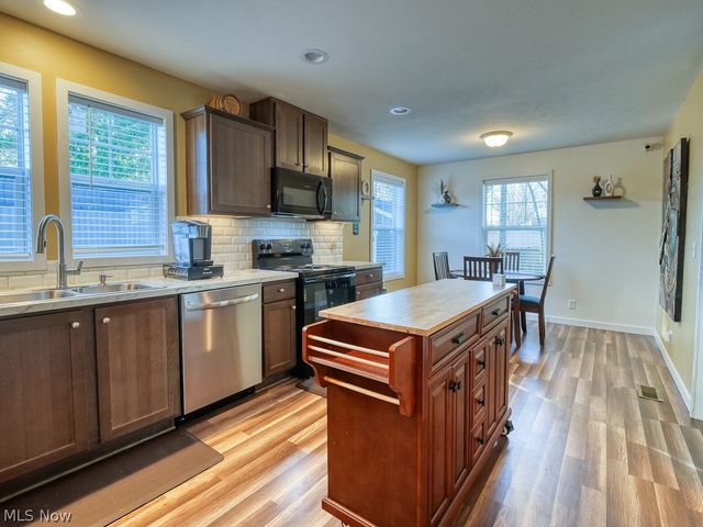 6610 Lear Nagle Road 156, North Ridgeville, OH 44039