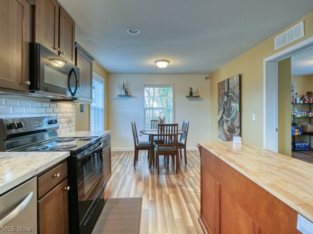 6610 Lear Nagle Road 156, North Ridgeville, OH 44039