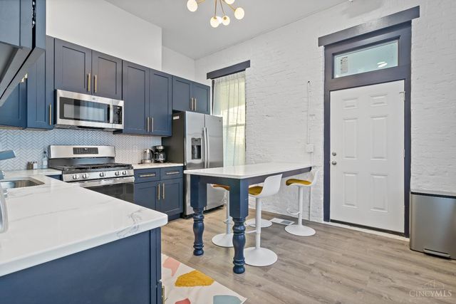 2916 Hackberry Street, Cincinnati, OH 45206