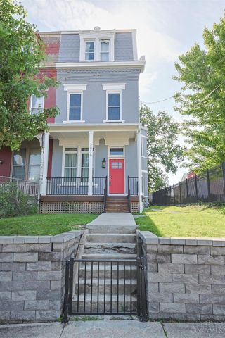 2916 Hackberry Street, Cincinnati, OH 45206