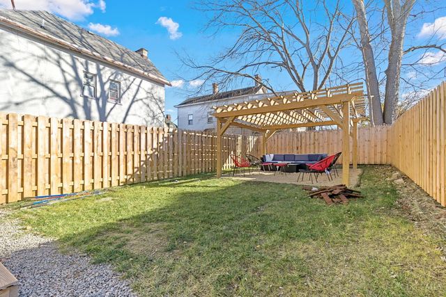 2916 Hackberry Street, Cincinnati, OH 45206