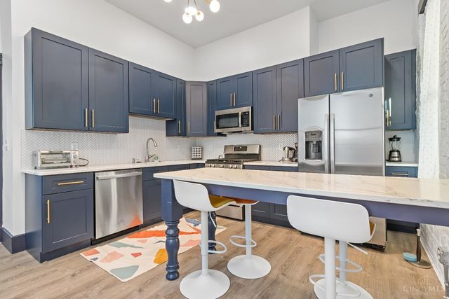 2916 Hackberry Street, Cincinnati, OH 45206