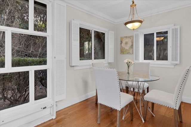 136 2nd St, Pacific Grove, CA 93950