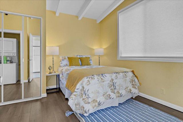 136 2nd St, Pacific Grove, CA 93950