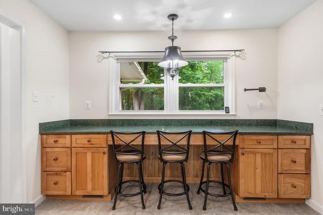 9808 TIMBER HTS, Marshall, VA 20115