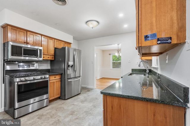 9808 TIMBER HTS, Marshall, VA 20115