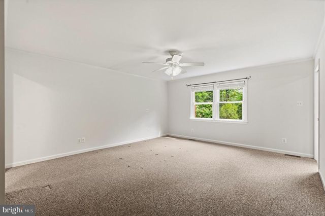 9808 TIMBER HTS, Marshall, VA 20115