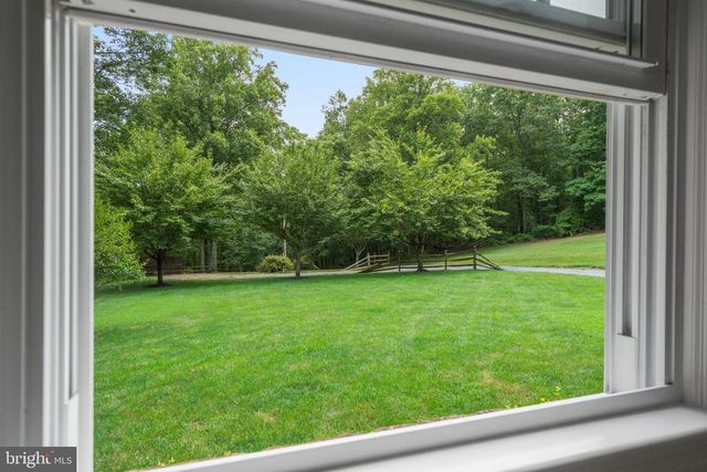 9808 TIMBER HTS, Marshall, VA 20115