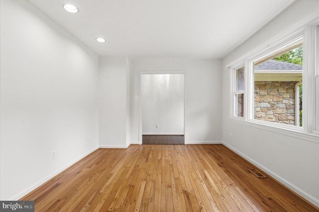 9808 TIMBER HTS, Marshall, VA 20115