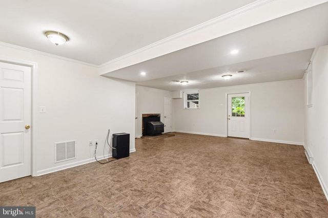 9808 TIMBER HTS, Marshall, VA 20115