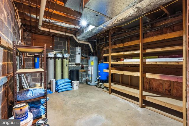 9808 TIMBER HTS, Marshall, VA 20115