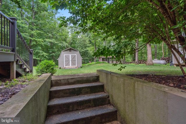 9808 TIMBER HTS, Marshall, VA 20115