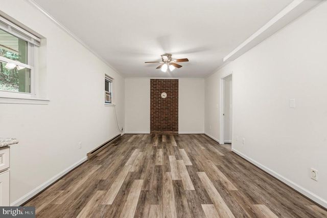 9808 TIMBER HTS, Marshall, VA 20115