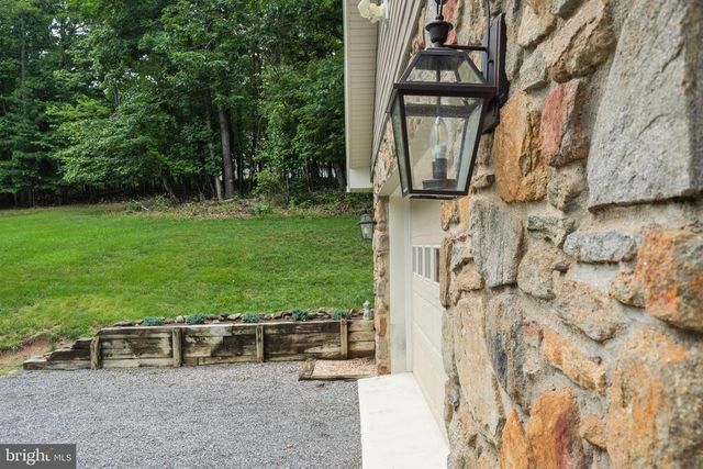 9808 TIMBER HTS, Marshall, VA 20115