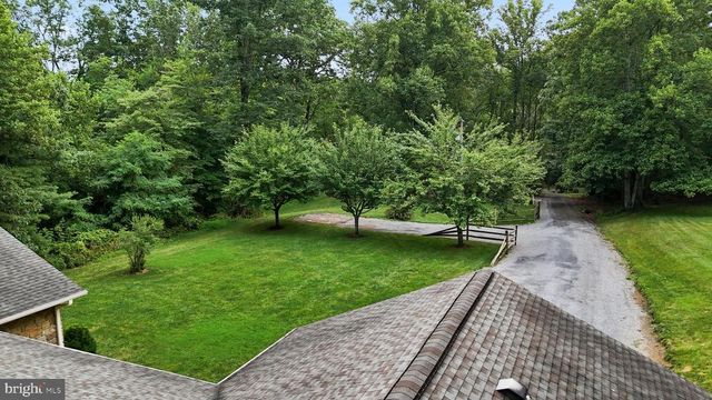 9808 TIMBER HTS, Marshall, VA 20115