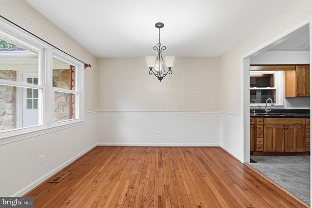 9808 TIMBER HTS, Marshall, VA 20115