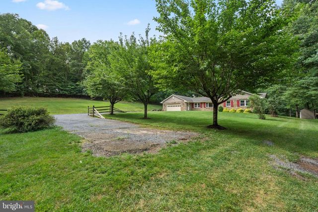 9808 TIMBER HTS, Marshall, VA 20115