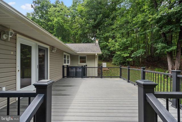 9808 TIMBER HTS, Marshall, VA 20115