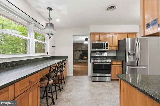 9808 TIMBER HTS, Marshall, VA 20115