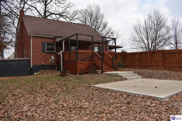 206 Pear Orchard Rd NW, Elizabethtown, KY 42701