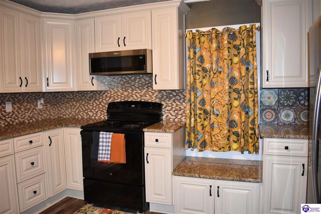 206 Pear Orchard Rd NW, Elizabethtown, KY 42701