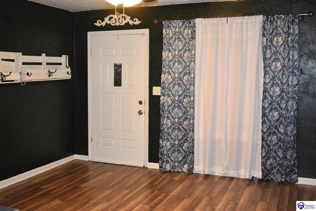 206 Pear Orchard Rd NW, Elizabethtown, KY 42701