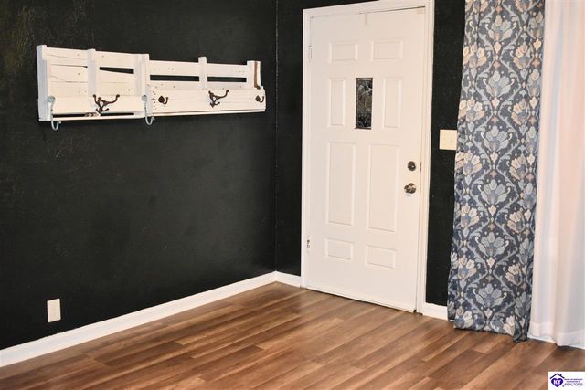 206 Pear Orchard Rd NW, Elizabethtown, KY 42701