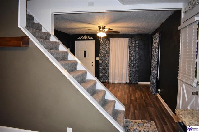 206 Pear Orchard Rd NW, Elizabethtown, KY 42701