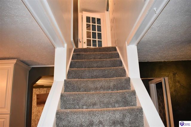 206 Pear Orchard Rd NW, Elizabethtown, KY 42701