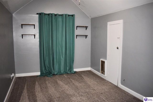 206 Pear Orchard Rd NW, Elizabethtown, KY 42701