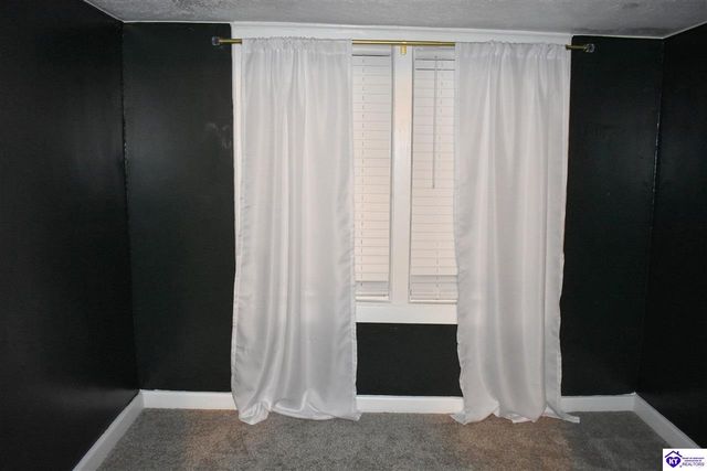 206 Pear Orchard Rd NW, Elizabethtown, KY 42701