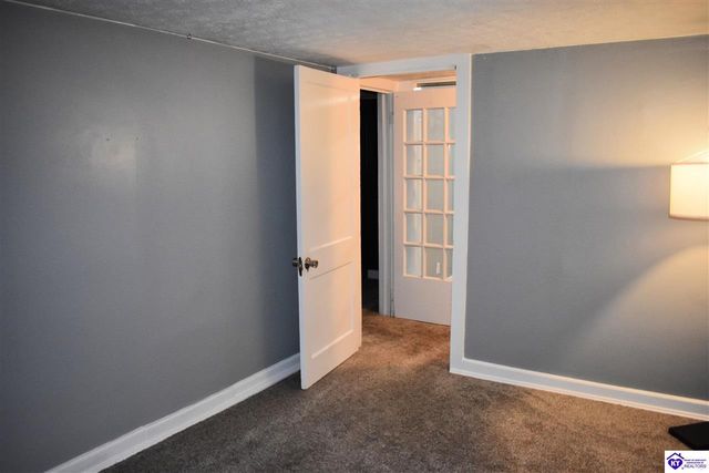 206 Pear Orchard Rd NW, Elizabethtown, KY 42701