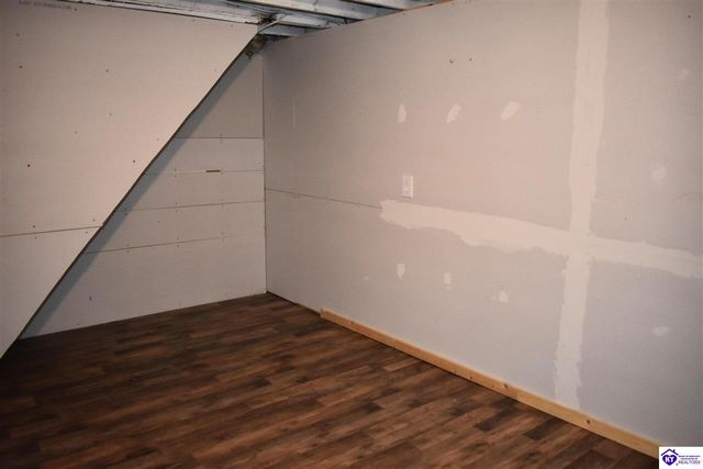 206 Pear Orchard Rd NW, Elizabethtown, KY 42701