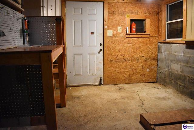 206 Pear Orchard Rd NW, Elizabethtown, KY 42701