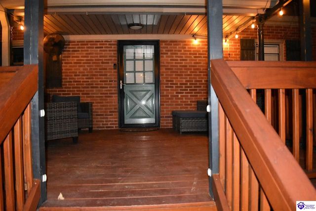 206 Pear Orchard Rd NW, Elizabethtown, KY 42701