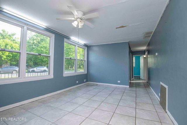 191 Manhattan Ave, Oak Ridge, TN 37830