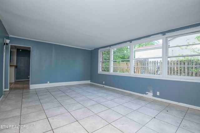 191 Manhattan Ave, Oak Ridge, TN 37830
