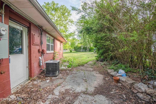 191 Manhattan Ave, Oak Ridge, TN 37830