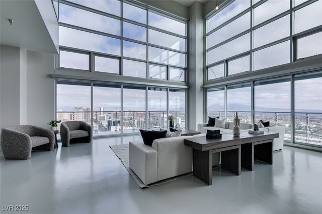 200 Hoover Avenue 2109, Las Vegas, NV 89101