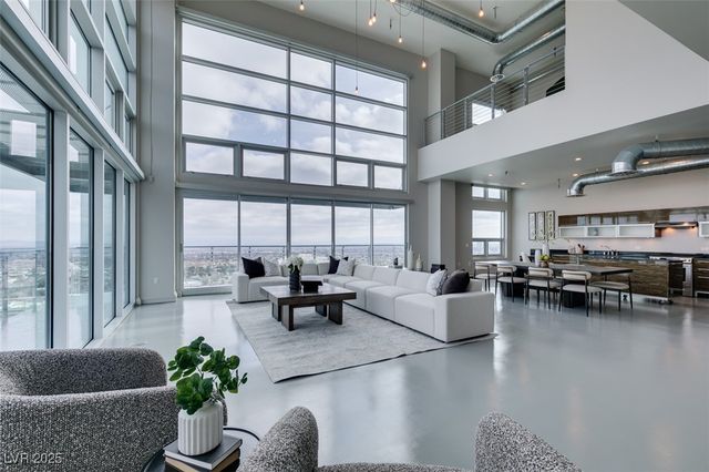 200 Hoover Avenue 2109, Las Vegas, NV 89101