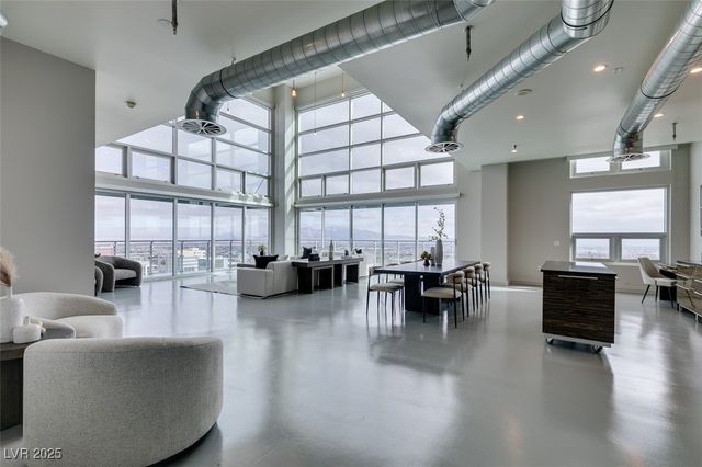 200 Hoover Avenue 2109, Las Vegas, NV 89101