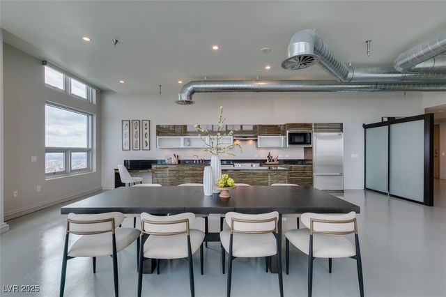 200 Hoover Avenue 2109, Las Vegas, NV 89101