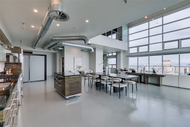 200 Hoover Avenue 2109, Las Vegas, NV 89101